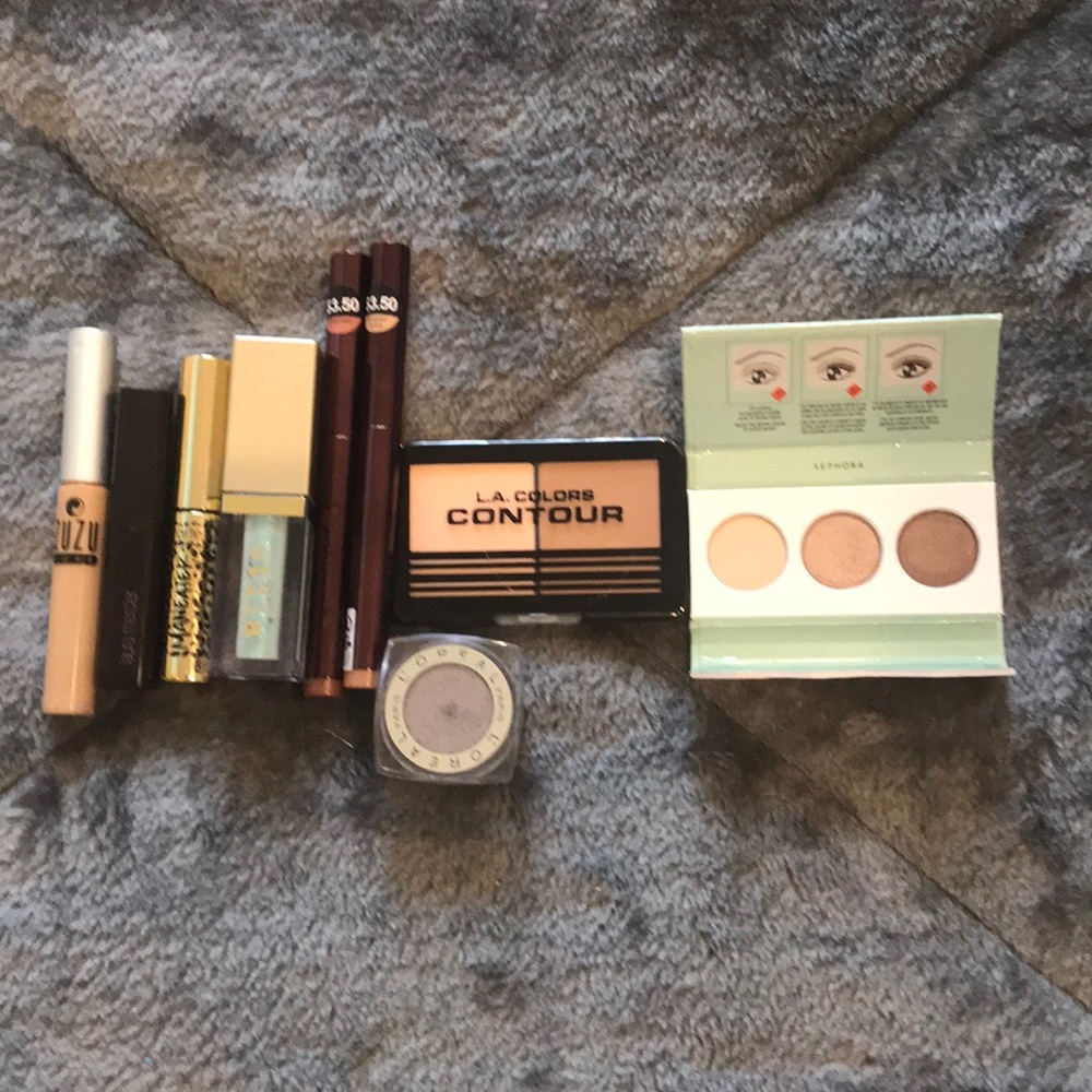 9 pc makeup set